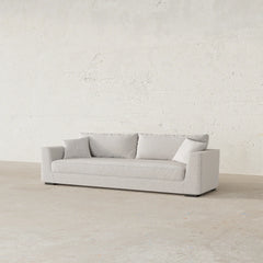 Palmero 3S. Italian Design / High-End Linen Upholstery